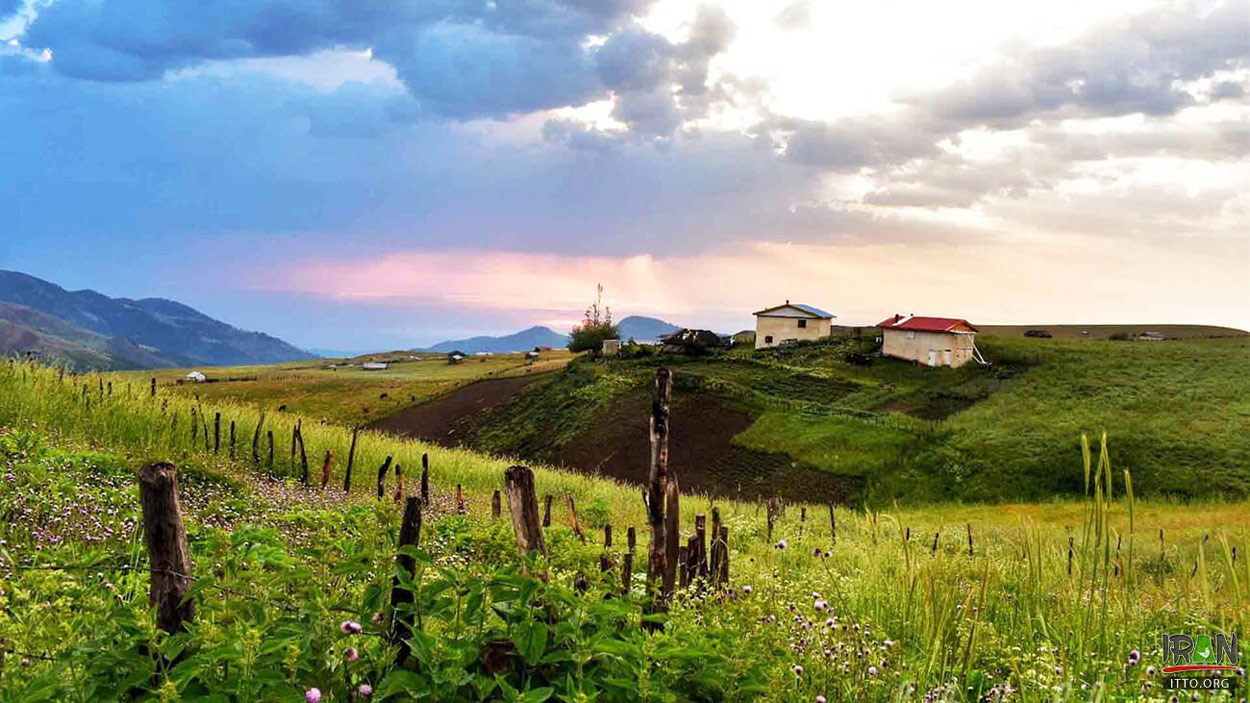 ماه عسل در کلبههای گیلان