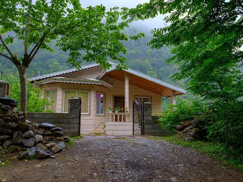 ماه عسل در کلبههای گیلان