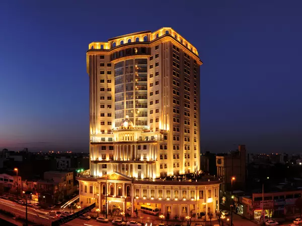 بهترین هتل های مشهد,لوکس ترین هتل های مشهد,معروف ترین هتل های مشهد