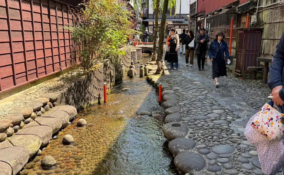 کشورهایی که گردشگران را عاشق خود میکنند