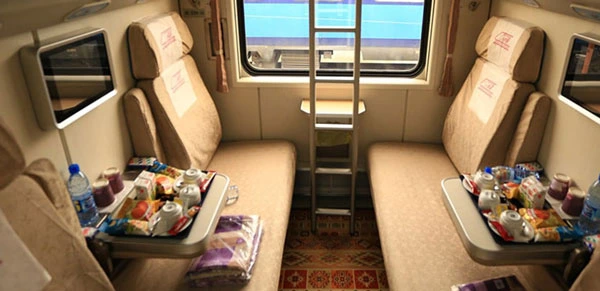 قطار سریعالسیر تهران - مشهد