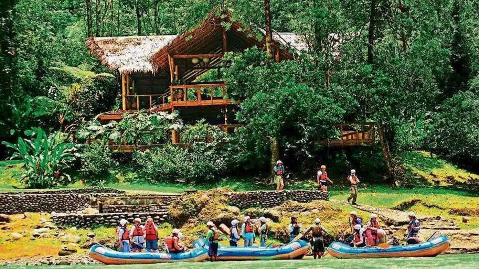 کشورهایی که گردشگران را عاشق خود میکنند