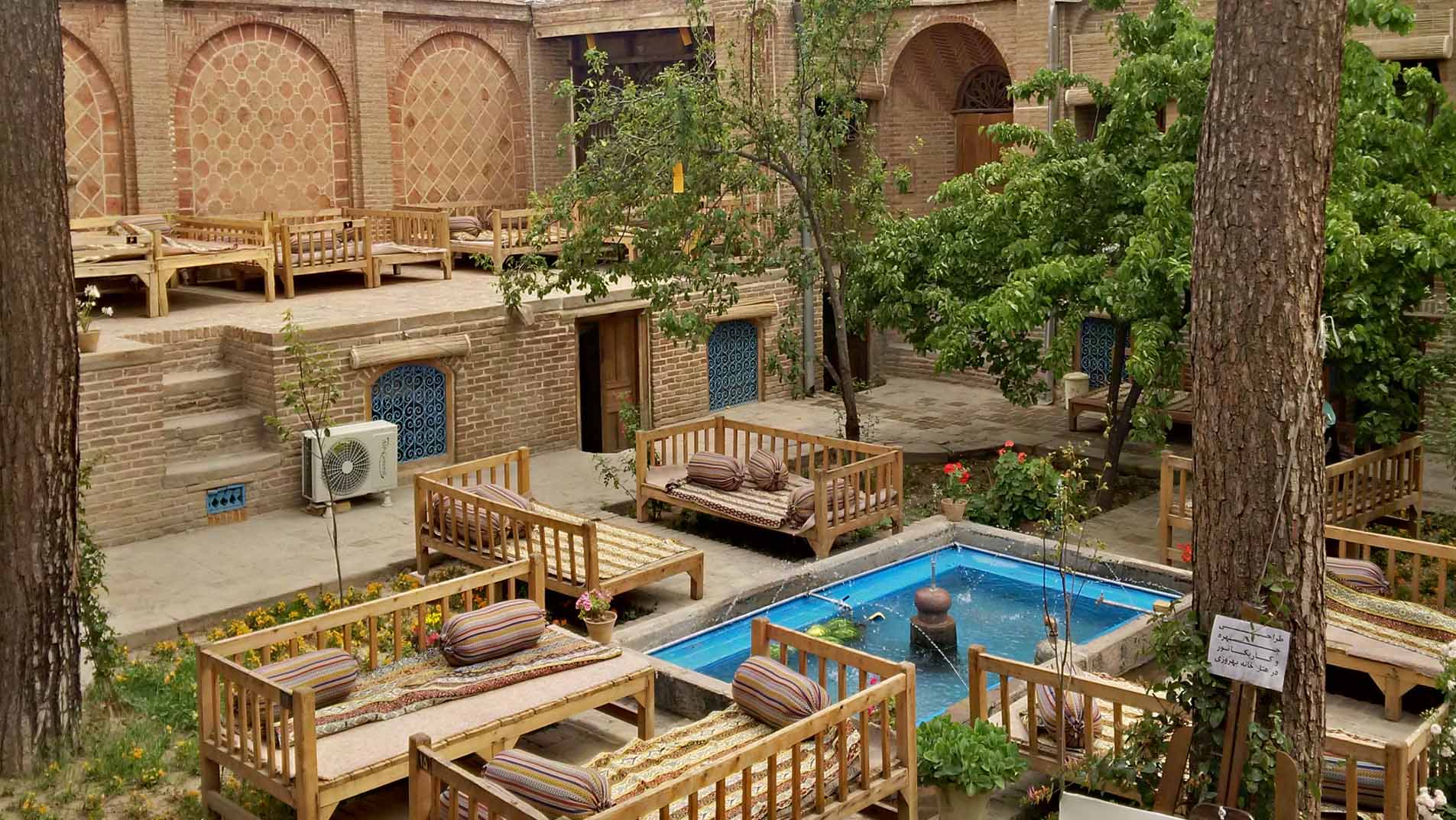بهترین هتل‌ های شهر قزوین,لوکس ترین هتل های قزوین,معروف ترین هتل‌ های قزوین