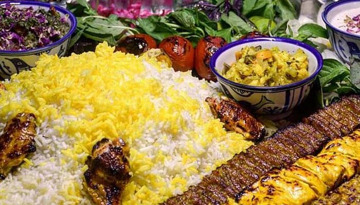 بهترین رستوران های قم بهترین رستوران های قم,رستوران بزرگ خادم,رستوران خانه تاریخی طباطبایی