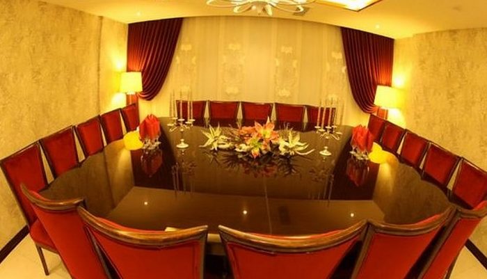 بهترین رستوران های قم بهترین رستوران های قم,رستوران بزرگ خادم,رستوران خانه تاریخی طباطبایی