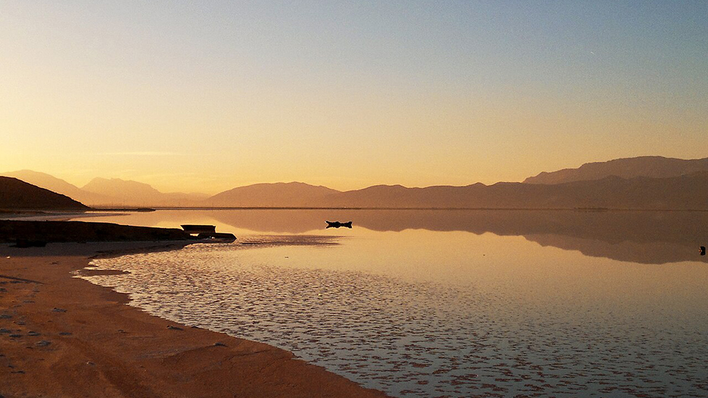 دریاچه مهارلو شیراز دریاچه صورتی شیراز,دریاچه مهارلو,روستای مهارلو شیراز