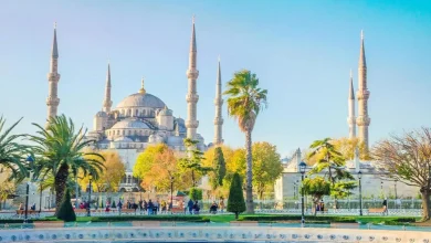 راهنمای جامع سفر به محله سلطان‌احمد استانبول؛ تحلیل آثار تاریخی