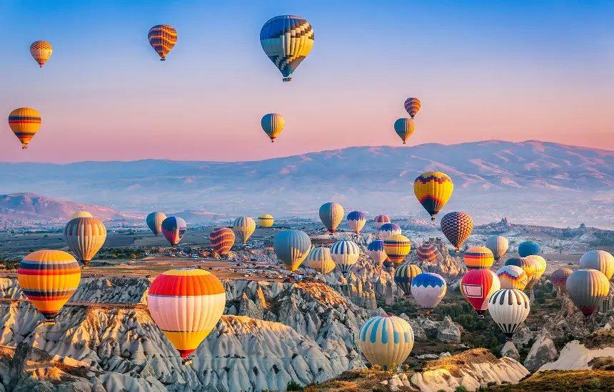 بهترین مقصدهای خارجی برای سفر بدون برنامه قبلی